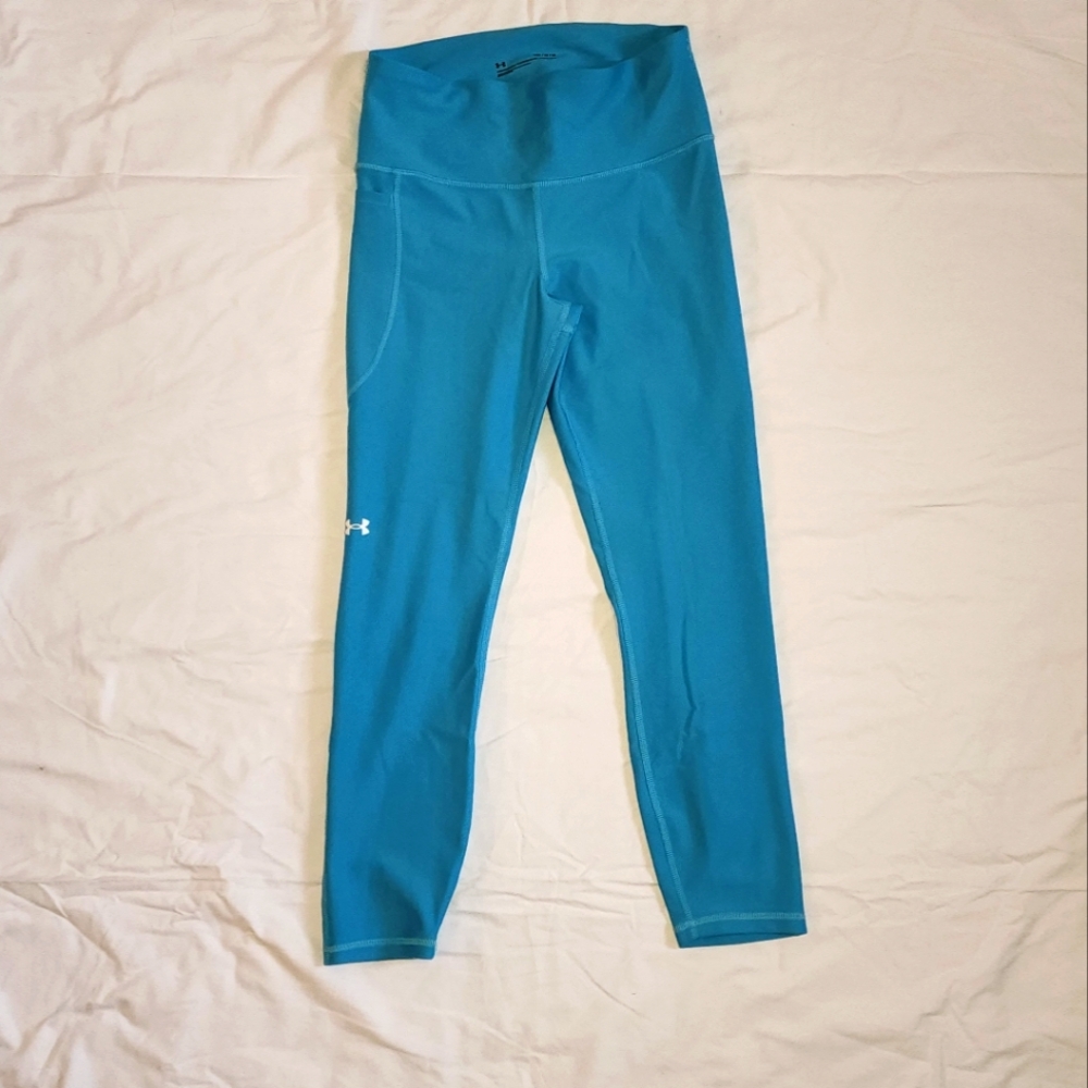 Under Armour women's leggings.